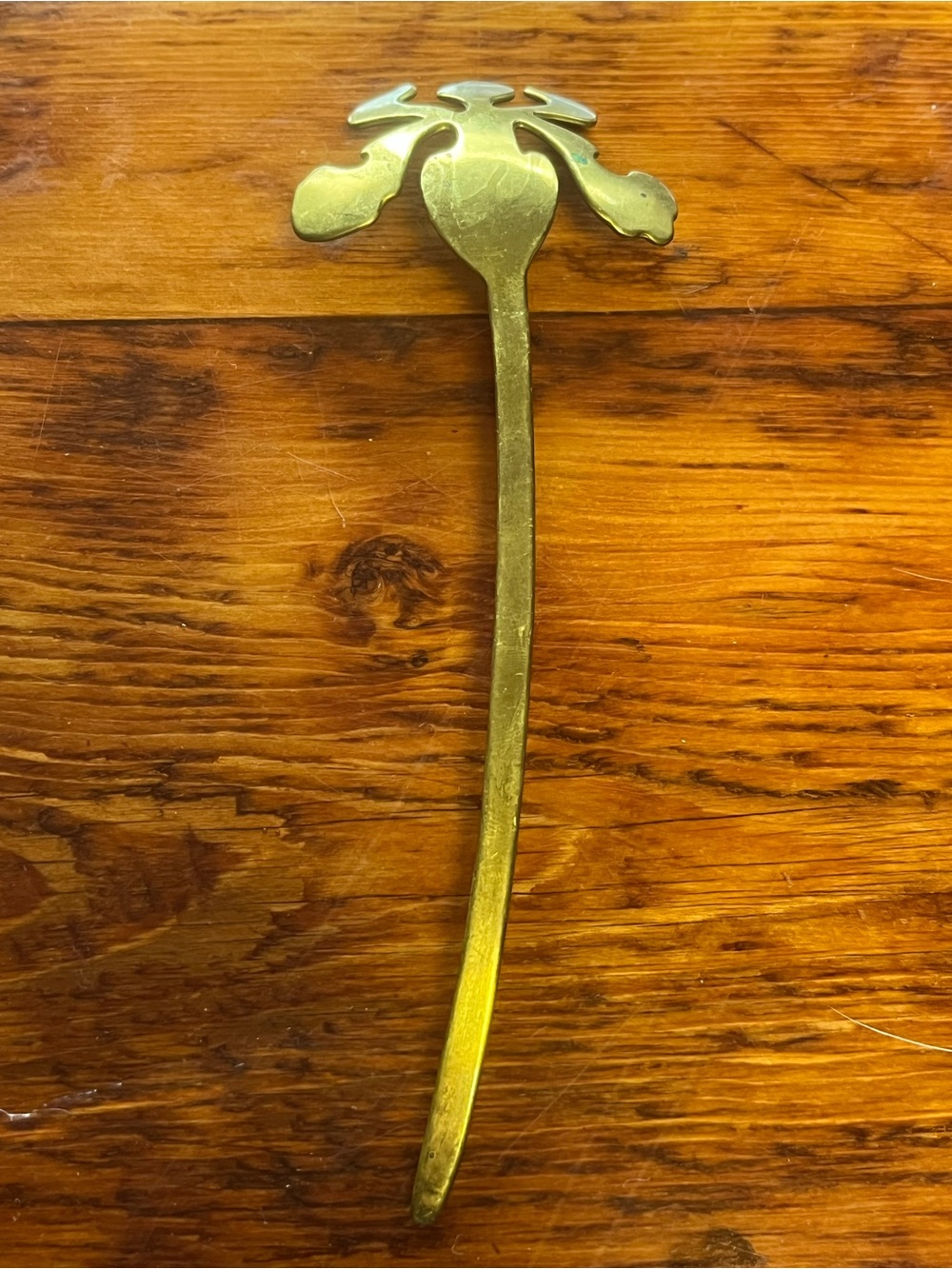 Brass Leaf letter opener, vintage  - Gold